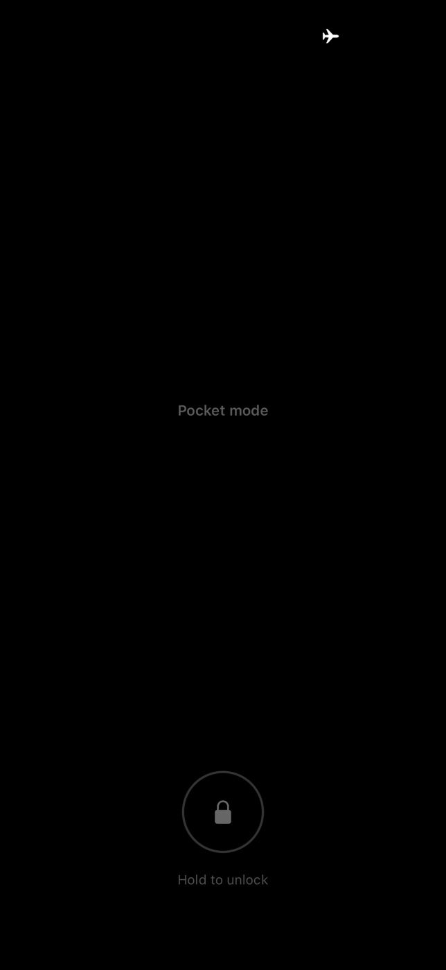 Pocket mode: a dark screen with a lock to hold.